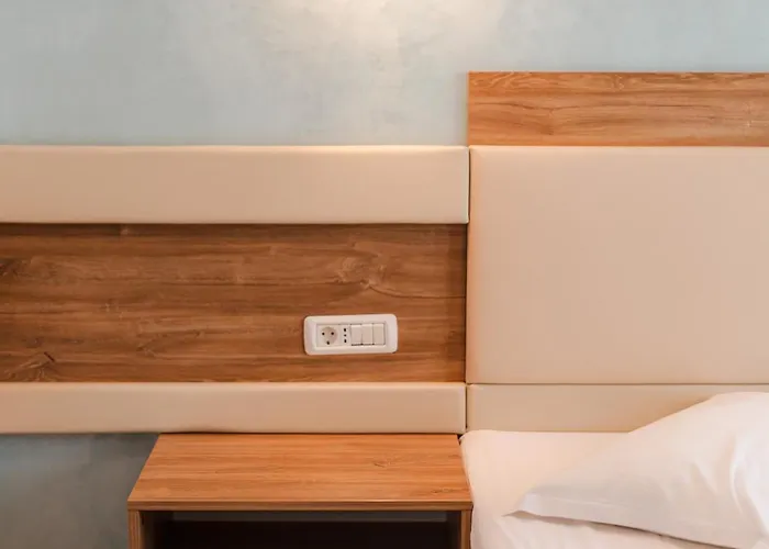 Tci Social Club Feriested