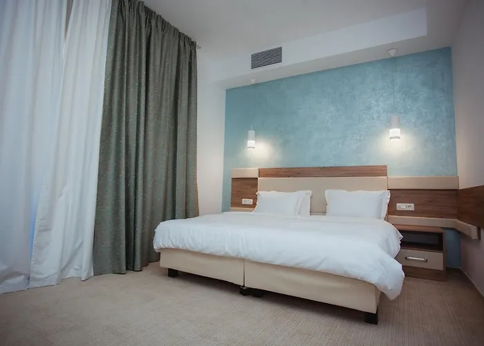 Tci Social Club קלוז'-נאפוקה